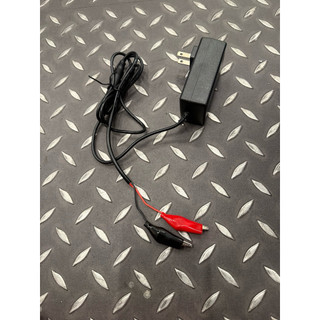 [12v]電瓶充電器 標準電壓版本 2a 安全 慢充電器 有顯示燈 正負極 鱷魚夾 不過充 agm 鉛酸電池 現貨 機車