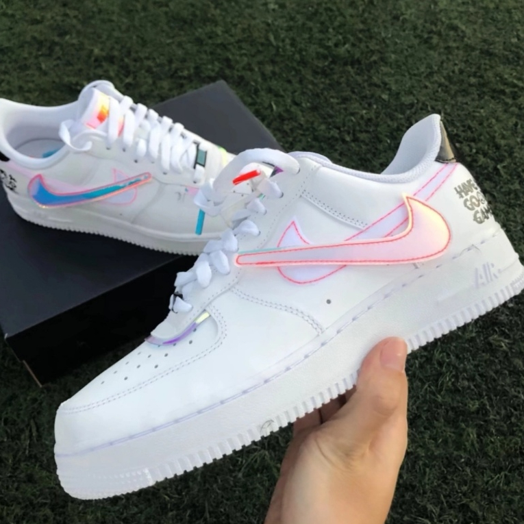 🏷️酷派 Nike Air Force 1 07 LV8 時尚百搭 炫彩鐳射 電玩像素 休閒鞋 白 DC0710-191