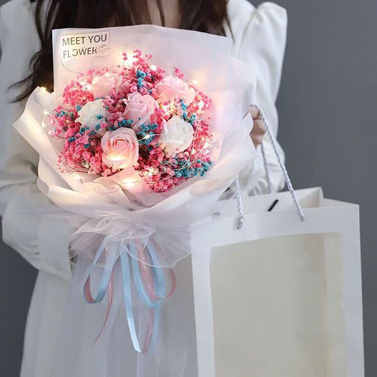 💖畢業禮物💖 畢業花束 教師禮物 情侶禮物 情人節花束 花束 玫瑰 滿天星 花束禮物 送女友  母親節禮物  送老師