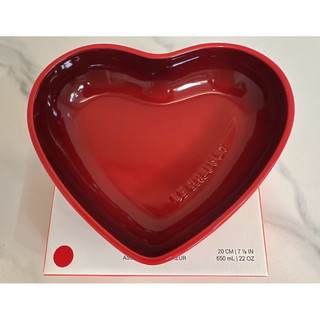［LE Creuset ]🇫🇷花蕾系列心型碗20cm/ 櫻桃紅/