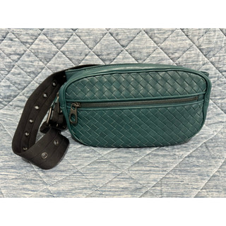 二手 BV BOTTEGA VENETA 綠色編織牛皮拉鍊腰包 胸口包 腰包 胸背包