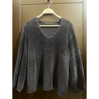 專櫃 Giordano Ladies fluffy pullover 絨毛 毛衣 V領 圓領