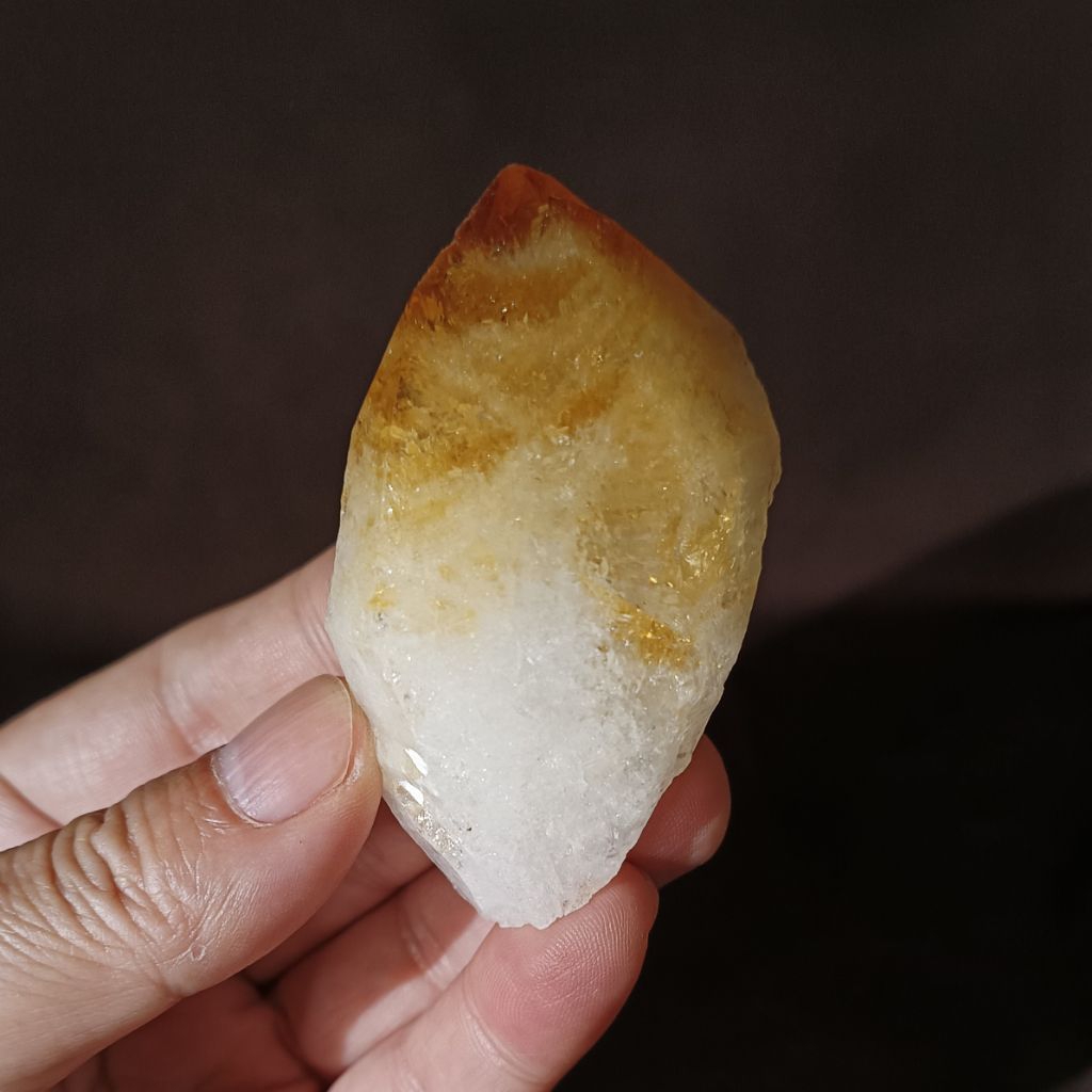 黃水晶 骨幹 權杖 原礦 原石 88g40*70mm