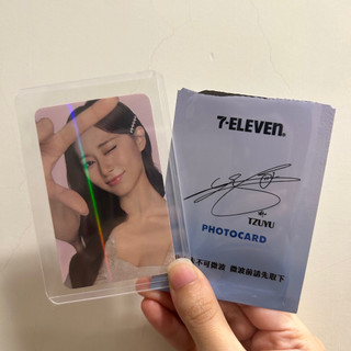 7-11台灣限定 TWICE 周子瑜 子瑜 隱藏款閃卡 閃卡 官方小卡 聯名周邊 明星小卡 限量小卡 子瑜小卡