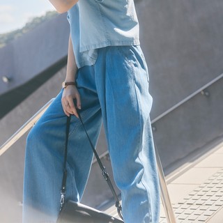 SOMETHING 女款 萊賽爾打摺超寬丹寧直筒牛仔褲(拔淺藍) 