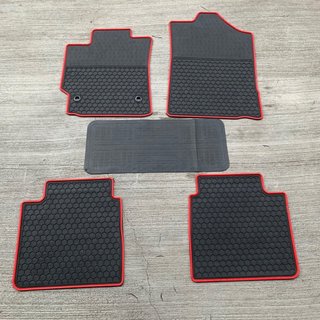 【猴野人】TOYOTA 豐田 CAMRY『2008/2012/2018年式』汽車腳踏墊，橡膠材質 防水抗污 耐熱耐磨