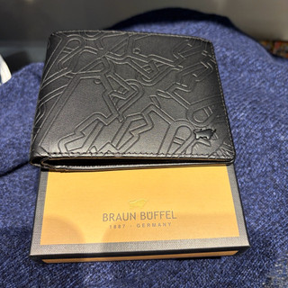 全新 短夾 黑色 皮夾 小金牛 BRAUN BUFFEL 蝕刻 壓紋 滿版 特殊款