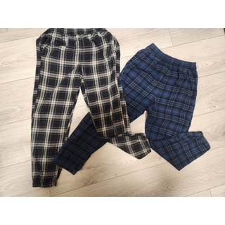 uniqlo二手兒童上衣與褲子140公分，只有一件藍色上衣130公分，4件一起賣