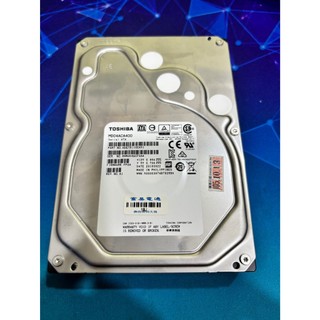 Toshiba（東芝）MD04ACA400 型號的 3.5 吋內接式硬碟容量為 4TB，轉速為 7200 RPM