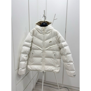 Nike Windrunner 系列的男款羽絨外套/ XL