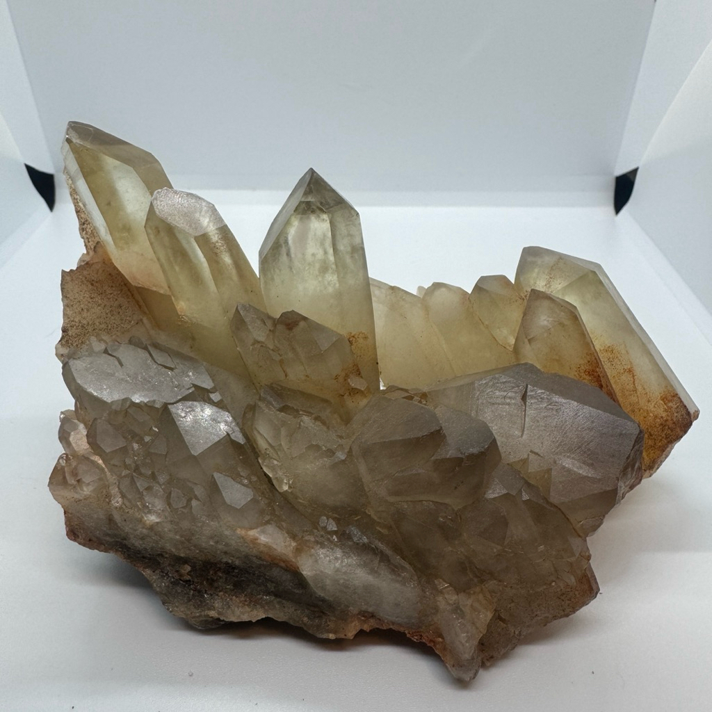 C430天然招財黃水晶 開運原礦 淨化擺件 可站立