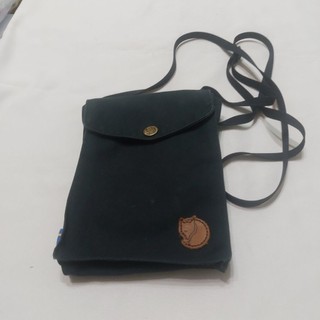 Fjällräven Pocket 旅行隨身袋／手機包，尺寸約13×17公分，使用過（9341）