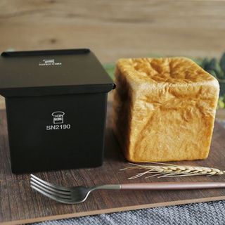 三能 SN2190 正方低糖健康土司盒 250克吐司盒 水立方一體成型鑄鋁方型土司盒 吐司模★★烘焙玩家★★