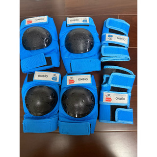 Oxelo 2xs藍色護具和安全帽，二手但很新
