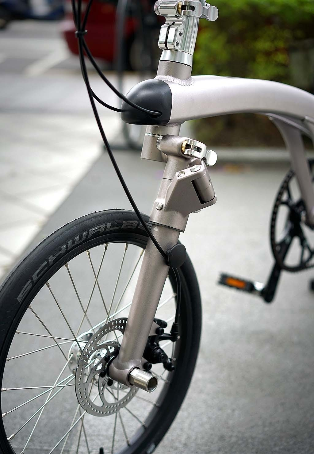 iruka.Tokyo 日本獨臂摺疊車四種型態5段變速的城市小海豚