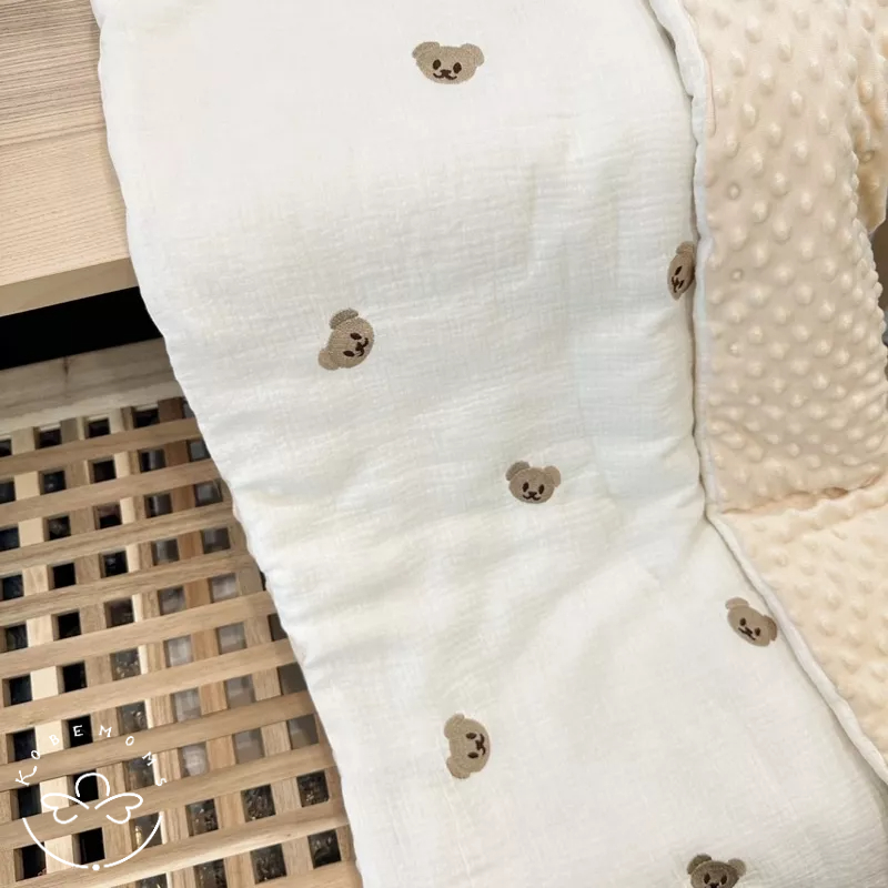 台灣製 刺繡熊 柔棉荳荳毯 厚磅雙層紗布