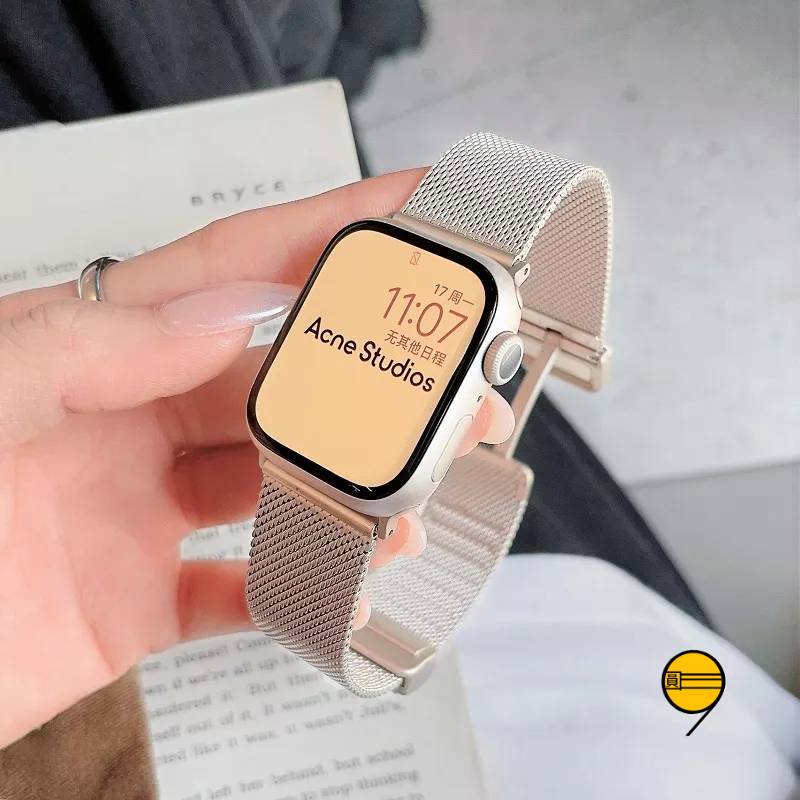 新款 折疊扣 磁吸錶帶 適用 Apple Watch 11 10 錶帶 9 8 SE 42mm 46mm 金屬蘋果錶帶