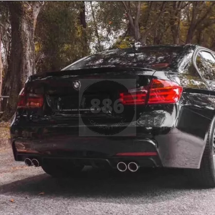 【全台可安裝】適用於BMW 寶馬3系 F30 改裝高品質亮黑MP款四出後下巴 後擾流