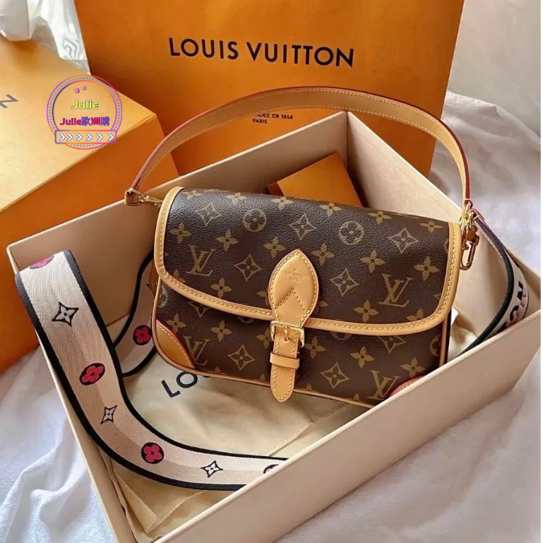 Authentic LOUIS VUITTON Monogram Diane PM M46049 Shoulder bag  #260-005-949-1163