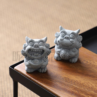 【現貨】青石小擺件(一對)/微景觀/風獅爺/元寶/繡球/辨公桌裝飾/酒櫃裝飾/玄關裝飾/桌面擺件/招財石獅子/小石獅