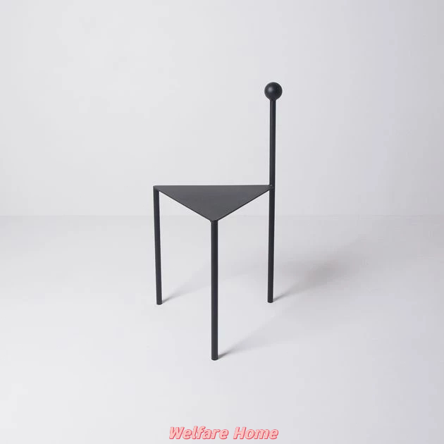 【免運】簡約現代個性金屬餐椅異形創意三角椅極簡傢具設計師網紅藝術凳子
