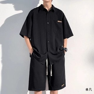 【夏季限定】男士冰絲套裝 男士夏季運動套裝 痞帥寬鬆短袖短褲兩件套 酷帥穿搭一整套 彈力絲滑襯衫短褲～卓凡