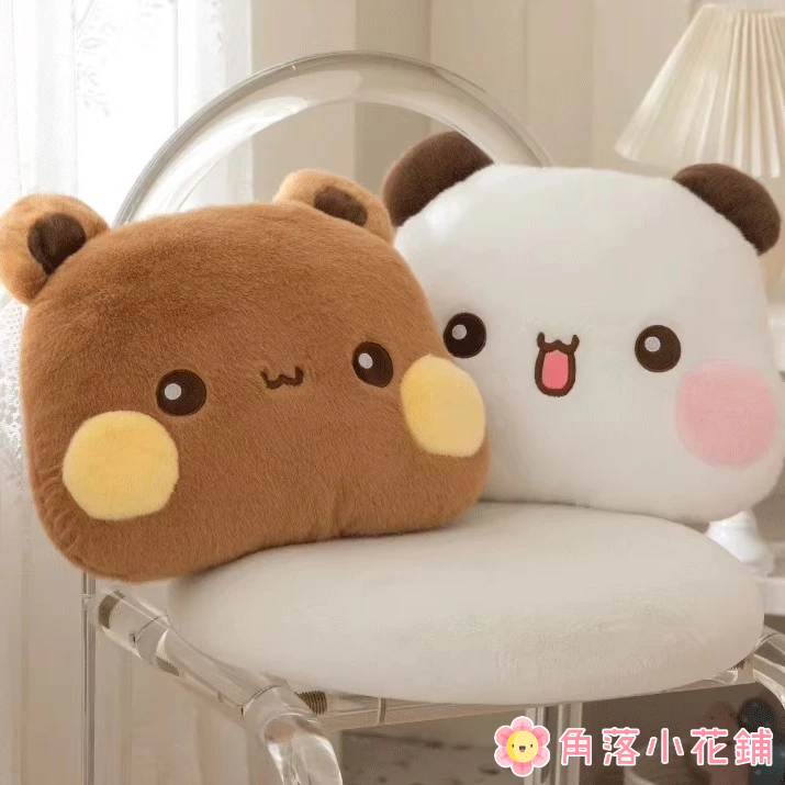 【現貨+預購】小熊貓一二布布毛絨抱枕💟 (腮紅按壓會發聲) 熊貓抱枕靠墊娃娃 生日禮物 閨密送禮 可愛熊貓 交換禮物