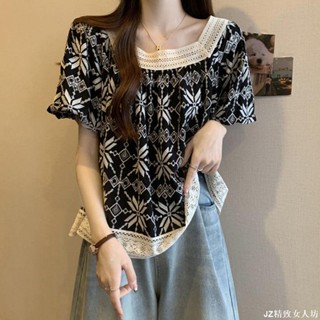 短袖上衣女 潮流百搭 大碼蕾絲花邊拼接雪紡碎花方領襯衫女夏裝胖mm氣質寬松遮肚子上衣