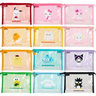 【現貨】小禮堂 Sanrio 三麗鷗 透明三角拉鍊化妝包 (格紋 2025新生活) Kitty 漢頓 美樂蒂