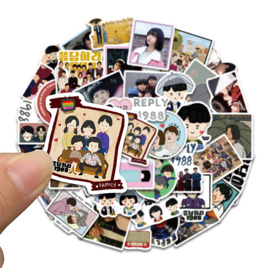 一套 50 張防水貼紙,可用 Reply 1988 塗鴉電影圖案裝飾水瓶/冰箱/筆記本電腦