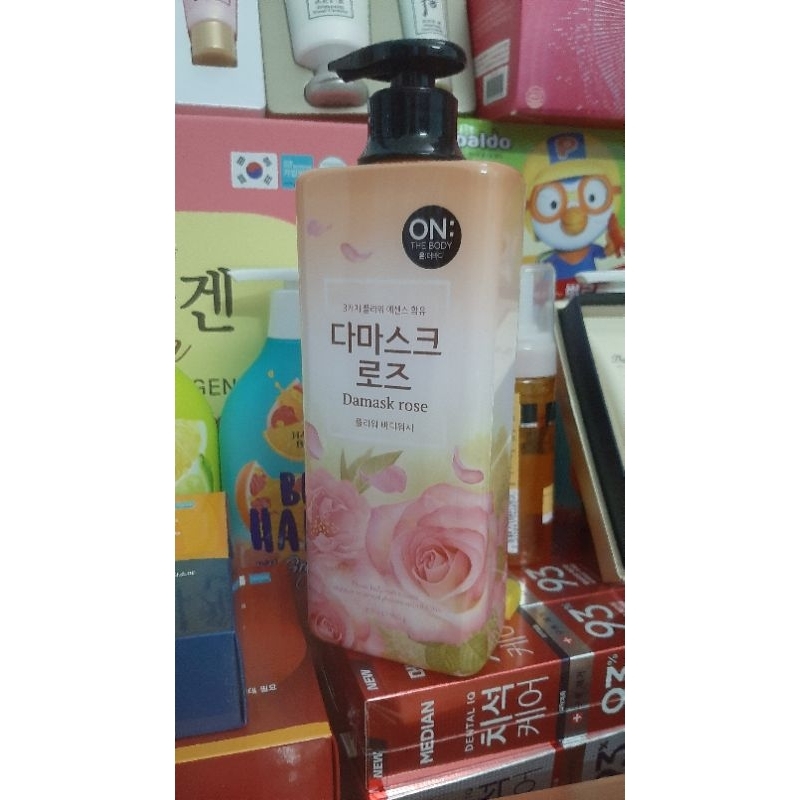 On The Body Perfume Sweet Love 沐浴露 900ml-韓國