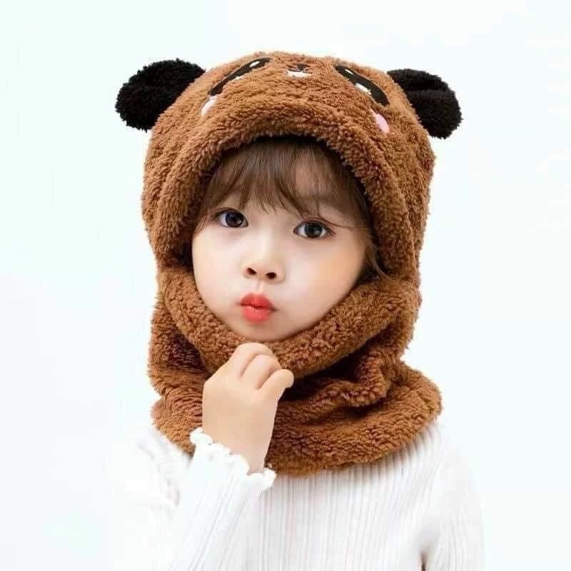 每個嬰兒都喜歡可愛的有趣動物圍巾的羊毛帽子