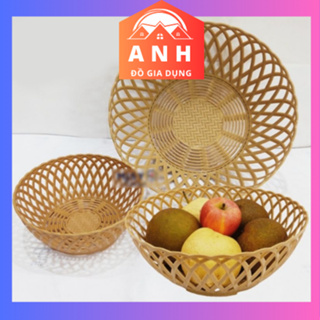 用於蔬菜、水果、葡萄柚的圓形編織仿塑料籃。
