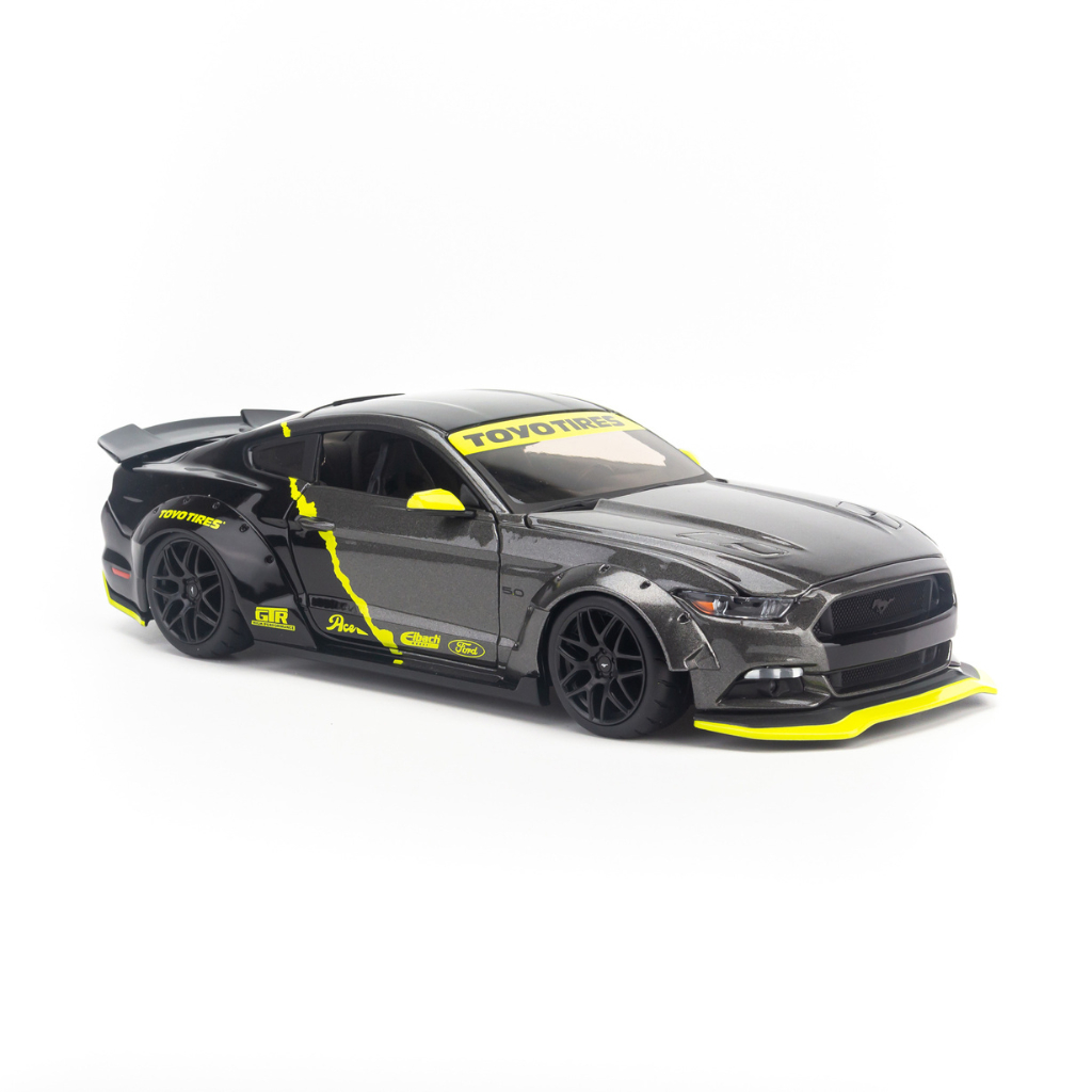 福特野馬 GT 2015 1:18 Maisto 汽車模型