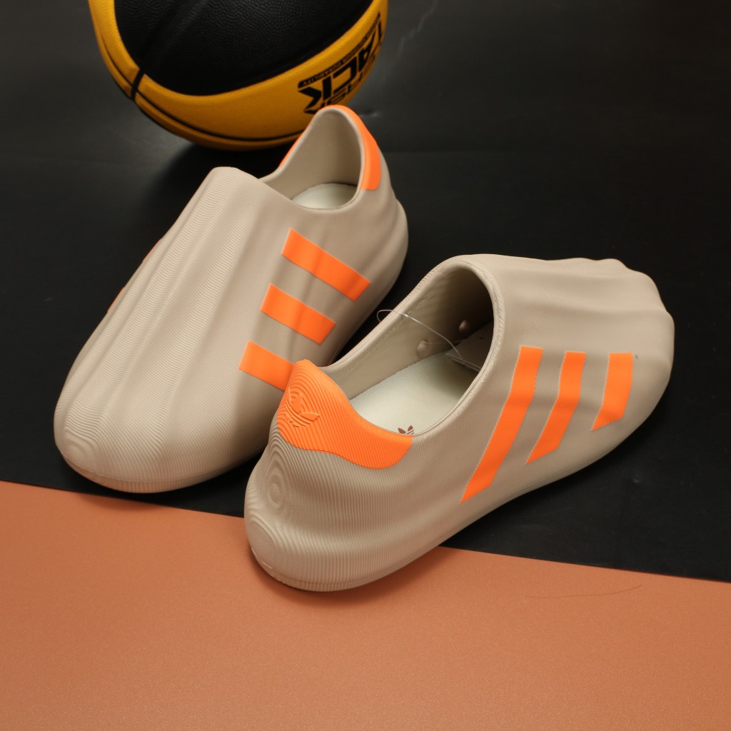 Adifom Superstar 白骨運動鞋 - 高級版“HQ8750”