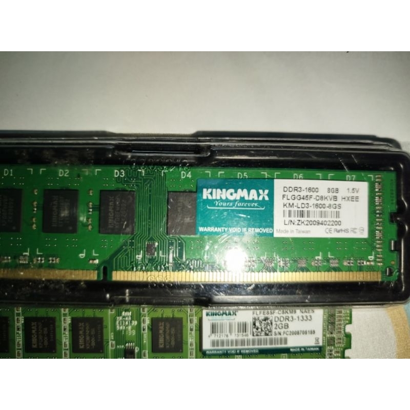 全新 99% DDR3 8GB Bus 1600 RAM 從未使用過