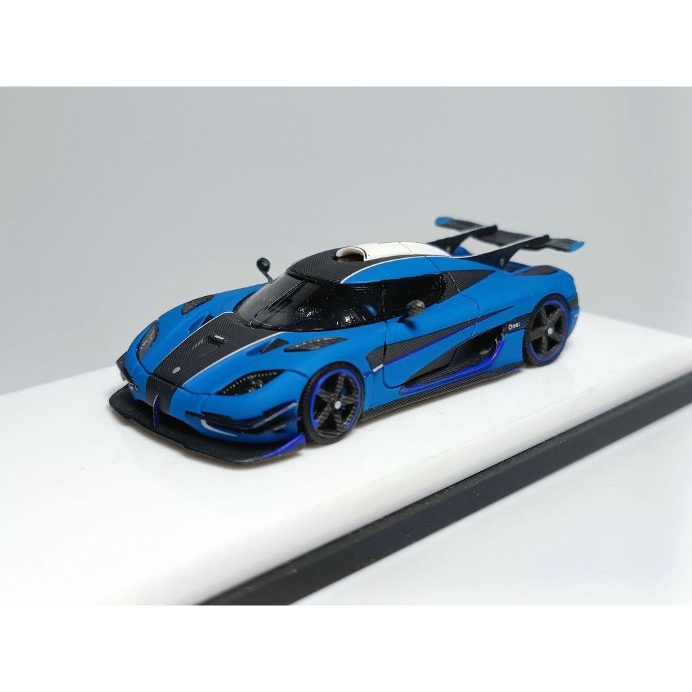 模型 1:64 比例 MINI - Koenigsegg One:1 啞光藍