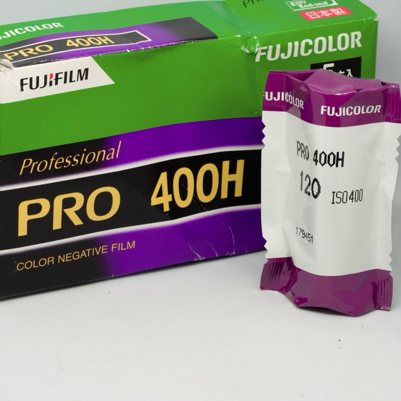 膠片 120 FUJI Professional Pro 400H 日光日期 05/2023