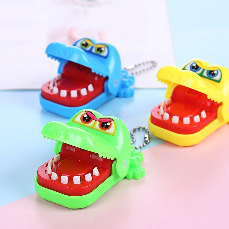 玩具組合鱷魚/鯊魚/河馬咬手有3種大小的嬰兒-有趣的娛樂玩具