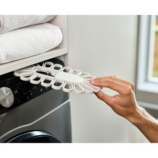 Joseph Joseph 50051 花瓣小物品衣架(可容納 22 件)