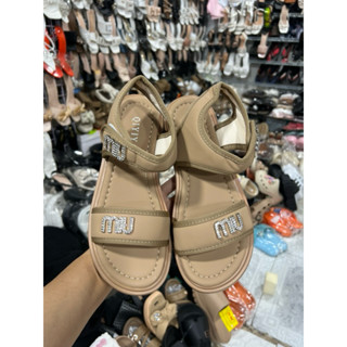 女涼鞋高3cm露跟咖啡色MIU新款