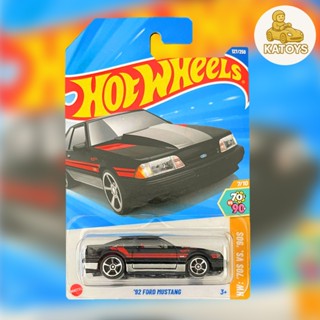 Hotwheels basic '92 福特野馬 HYY68 模型車