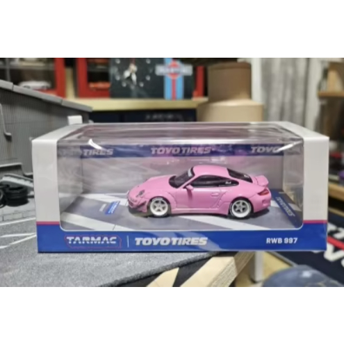 RWB 997 1:64 停機坪車型