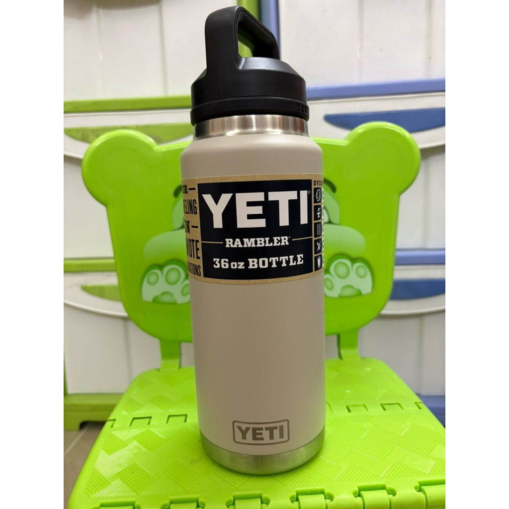 正品 Yeti 斗篷瓶 36 盎司