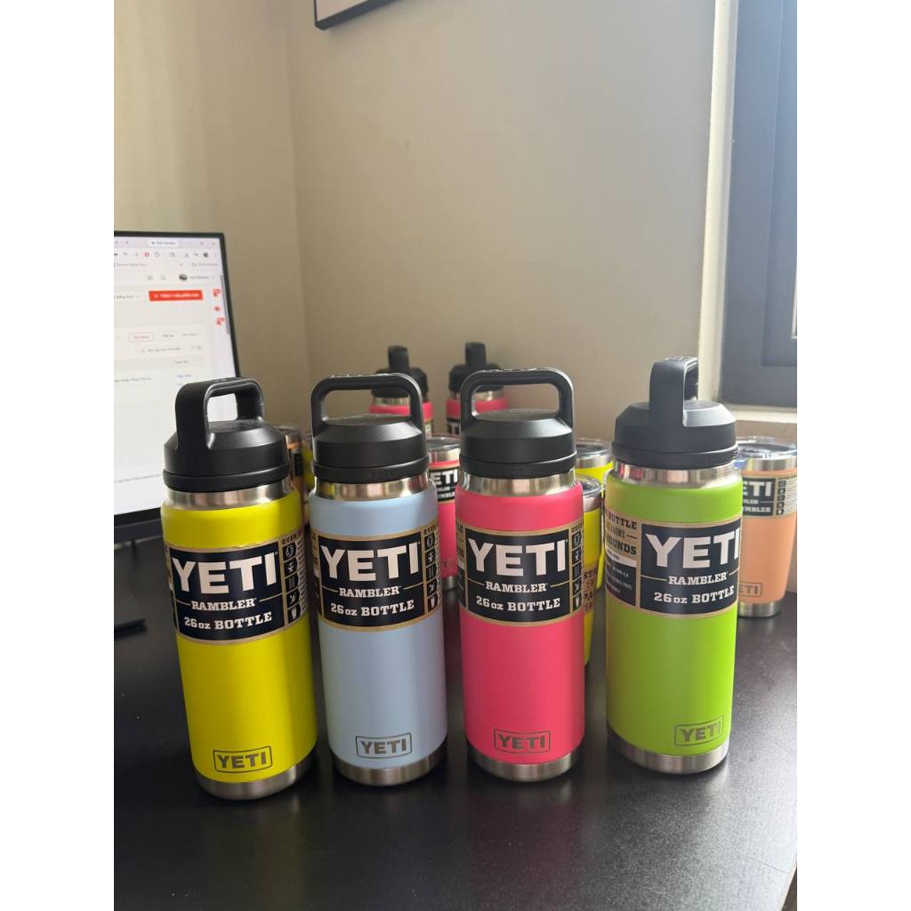 Yeti Rambler 26 盎司瓶裝帶 Chug 蓋 - 美國原裝 Yeti